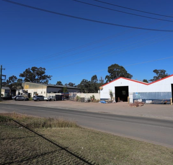 Commercial buildings in Dunheved, NSW